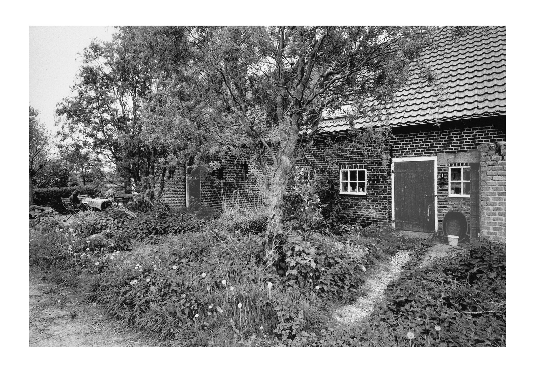 Kunstfestival Loosbroek 2025 frans beerens no.3 moet nog geweven worden - Brabantse boerderij Miriam Meulepas kunstenfestival Loosbroek